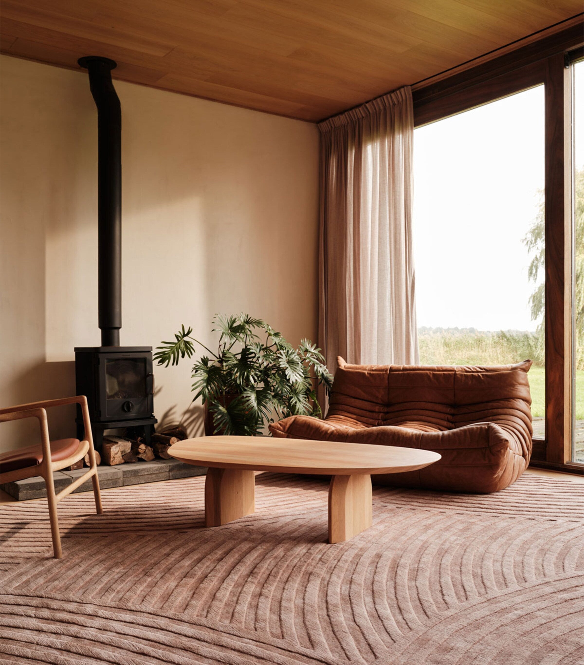 The Rug Company Sono Salmon rug 2.74m x 1.83m (British brand)