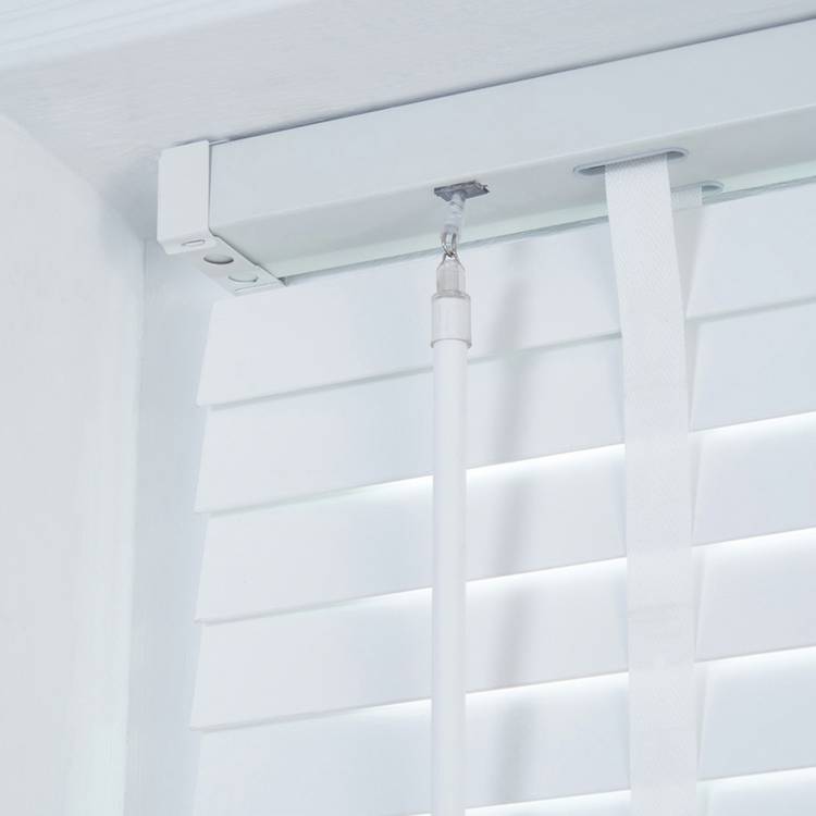 Little Black Book basswood white venetian blind 60cm - British product