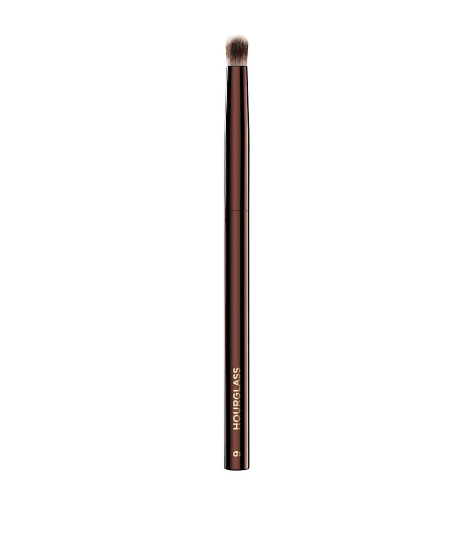 Hourglass No. 9 domed eyeshadow brush, UK version