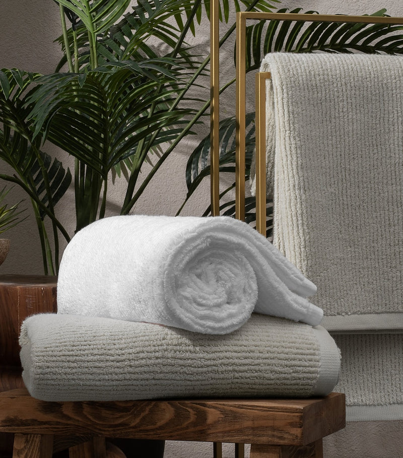 Hamam organic cotton Raya hand towel 50x100cm, imported from the UK