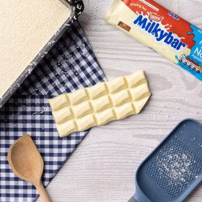 Nestlé Milkybar white chocolate sharing block 90g, imported from the UK