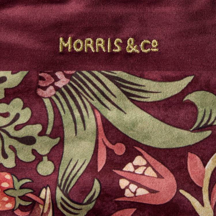 Morris & Co. Strawberry Thief throw 200x150cm, UK version