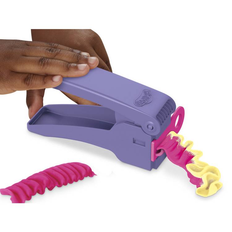Play-Doh Barbie Ruffles and Bows set with accessories (British brand)