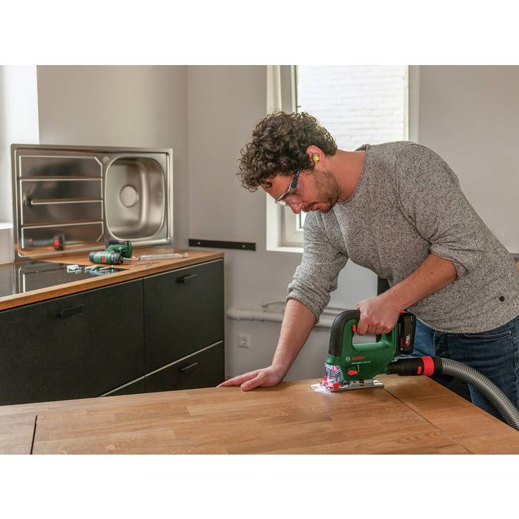 Bosch UniversalSaw 18V-100 cordless jigsaw, UK version