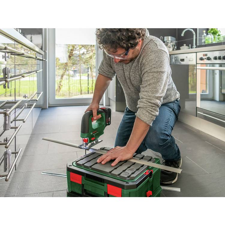 Bosch UniversalSaw 18V-100 cordless jigsaw, UK version