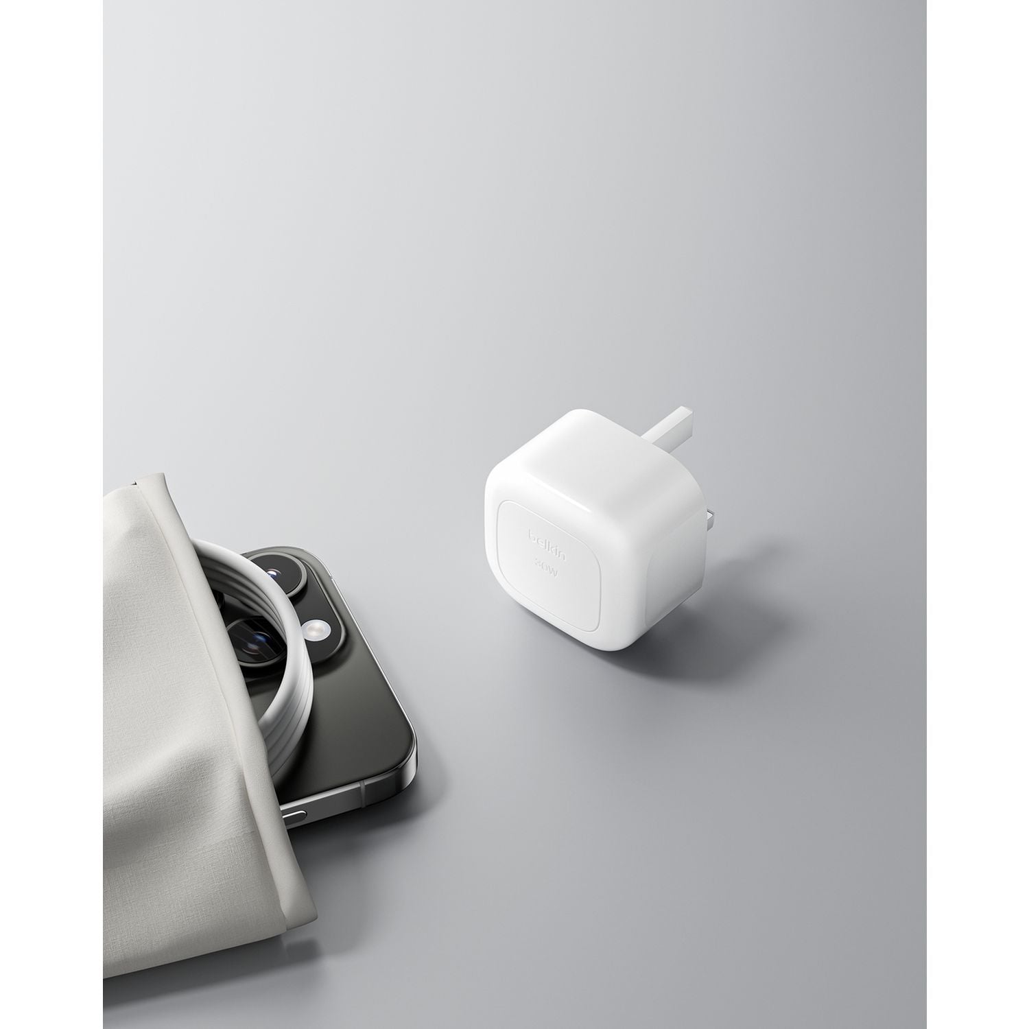 Belkin 30W USB-C fast wall charger white folding pins (British brand)