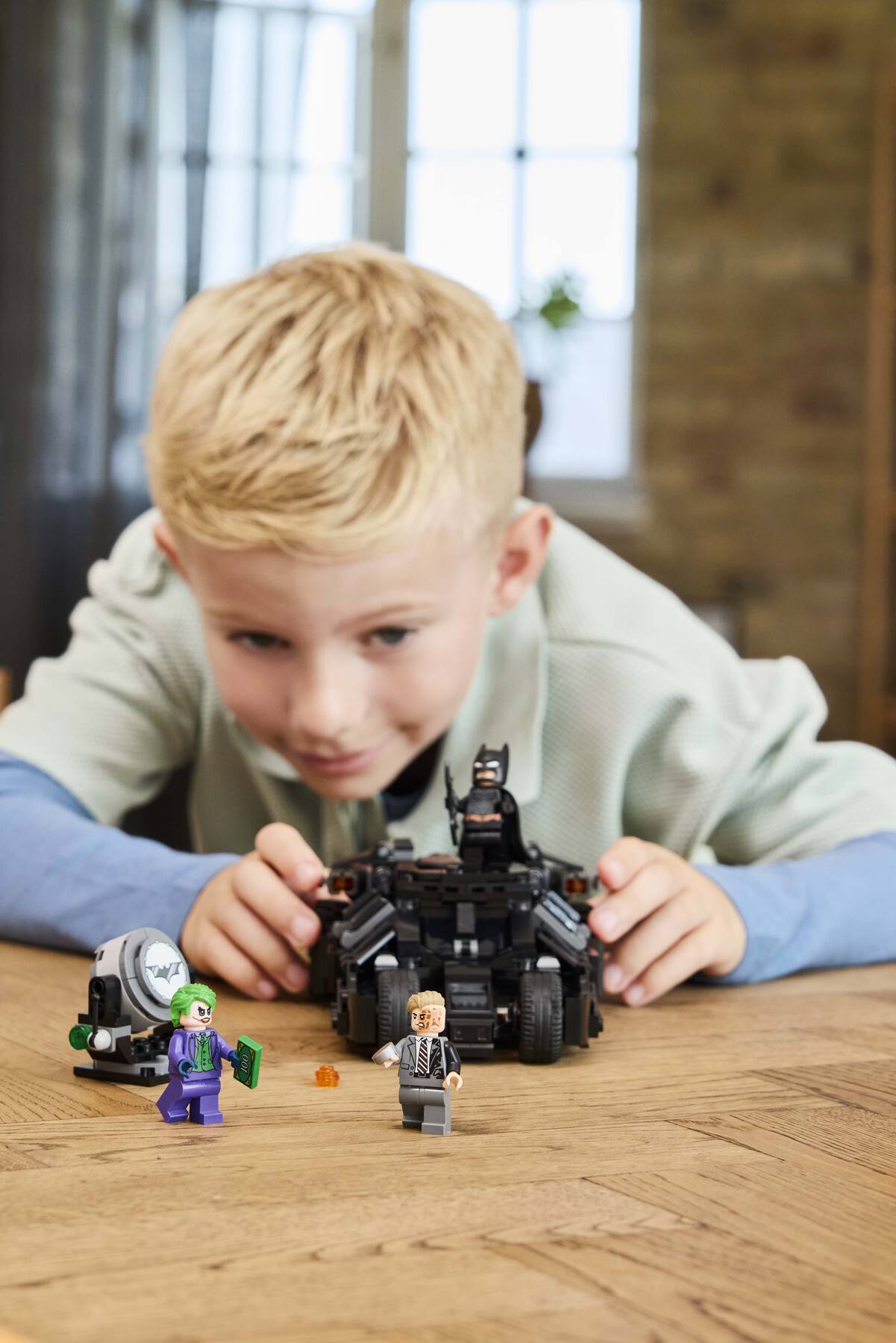 LEGO Batman Tumbler Playset 429 Pieces - British product