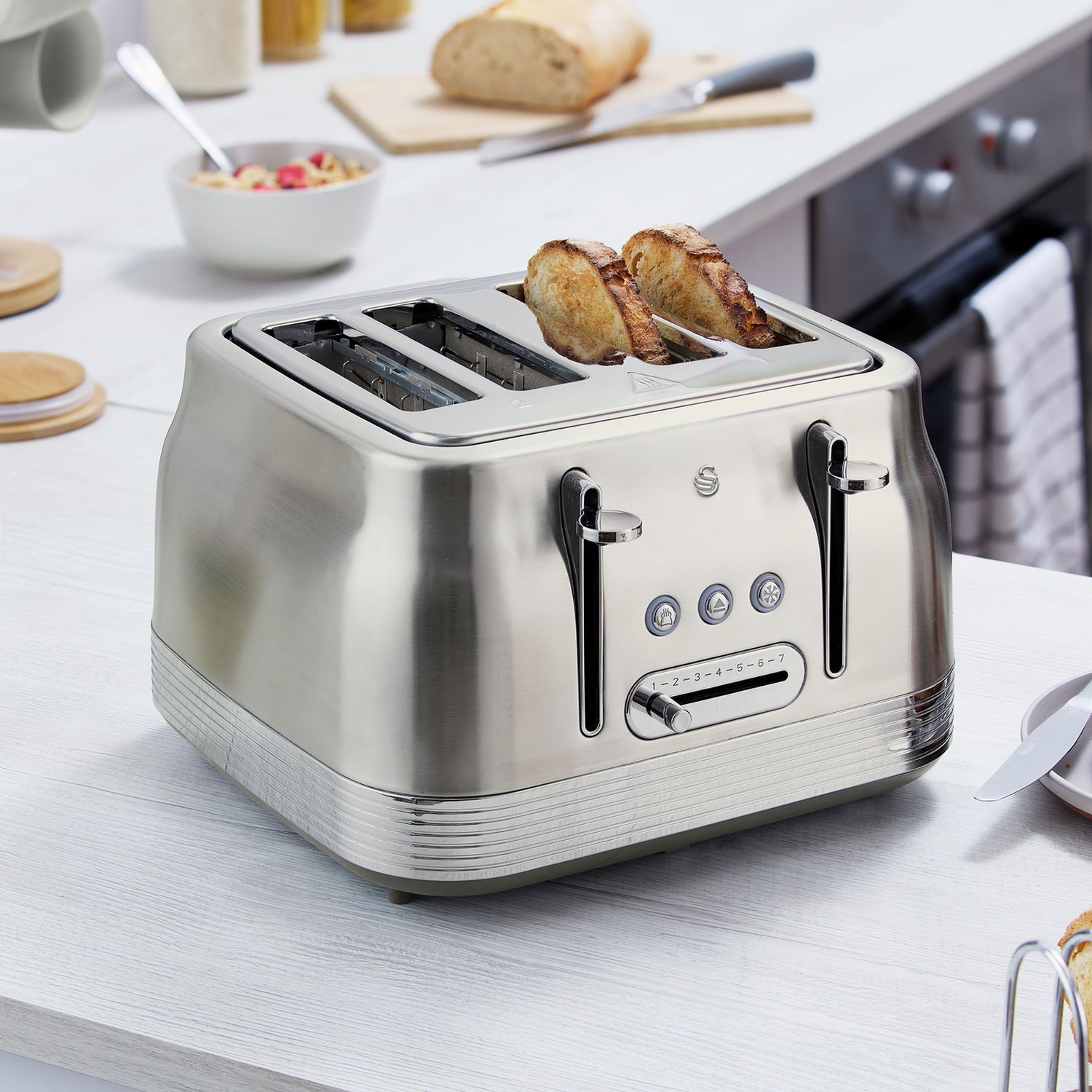 Swan retro 4 slice toaster stainless steel, imported from the UK