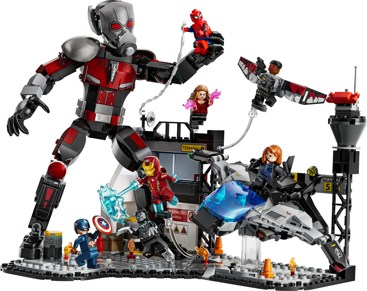LEGO Captain America Civil War Set 736 Pieces - British product