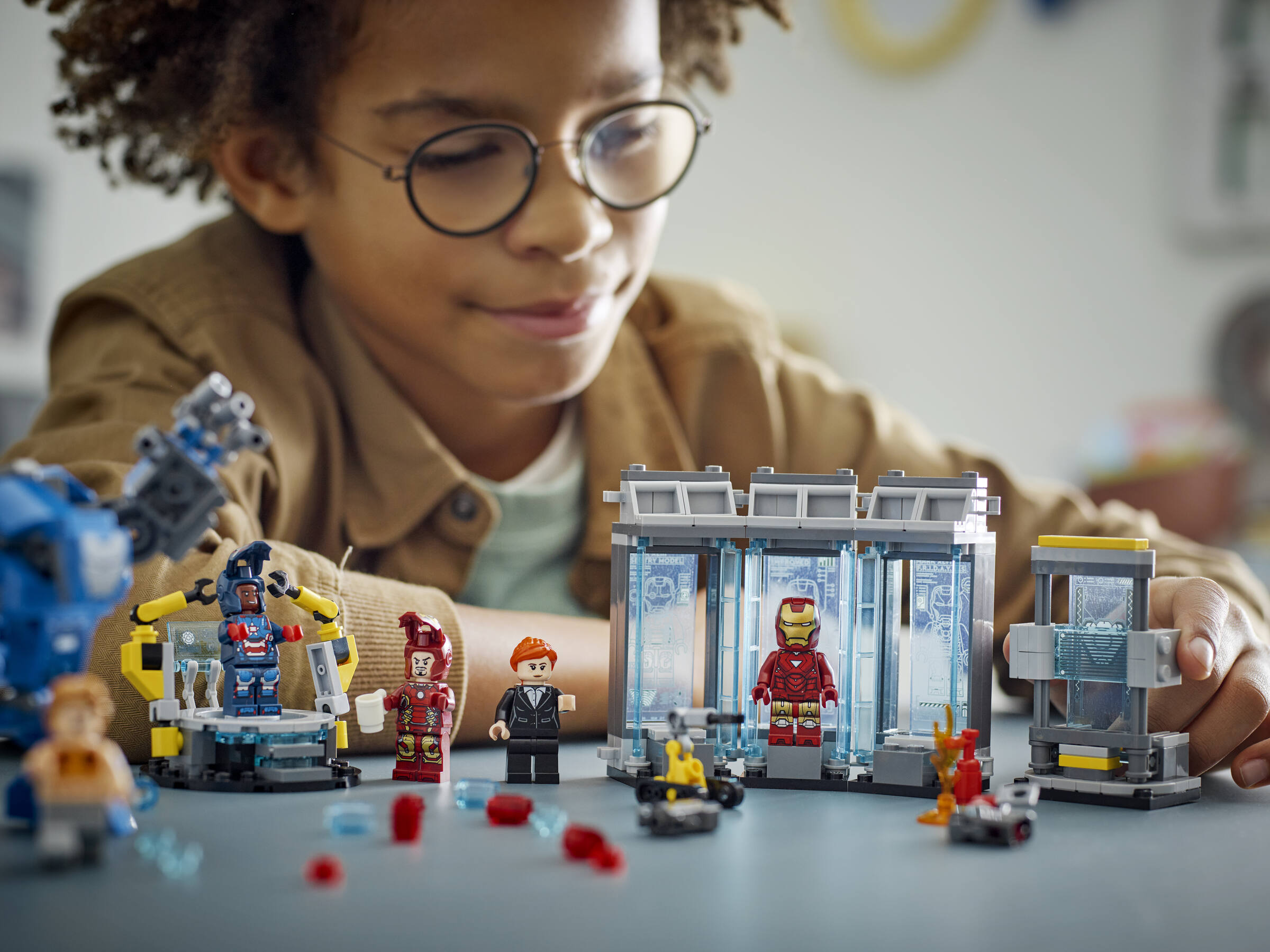 LEGO Iron Man Hall of Armor set 384 pieces, UK version