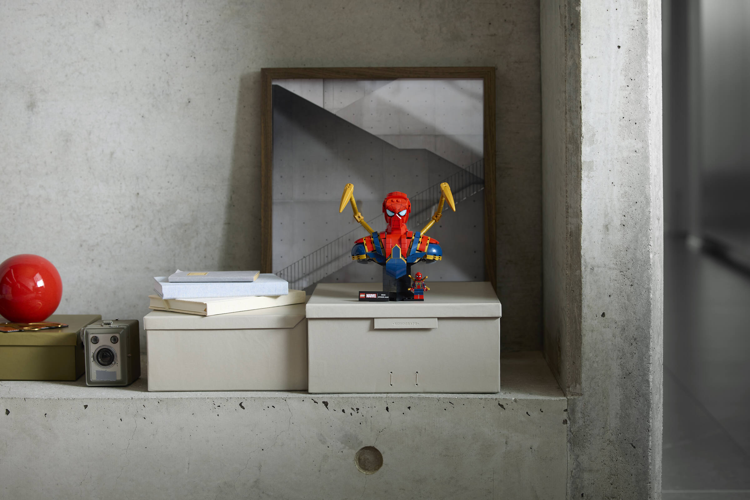 LEGO Iron Spider-Man Bust Marvel Model, imported from the UK