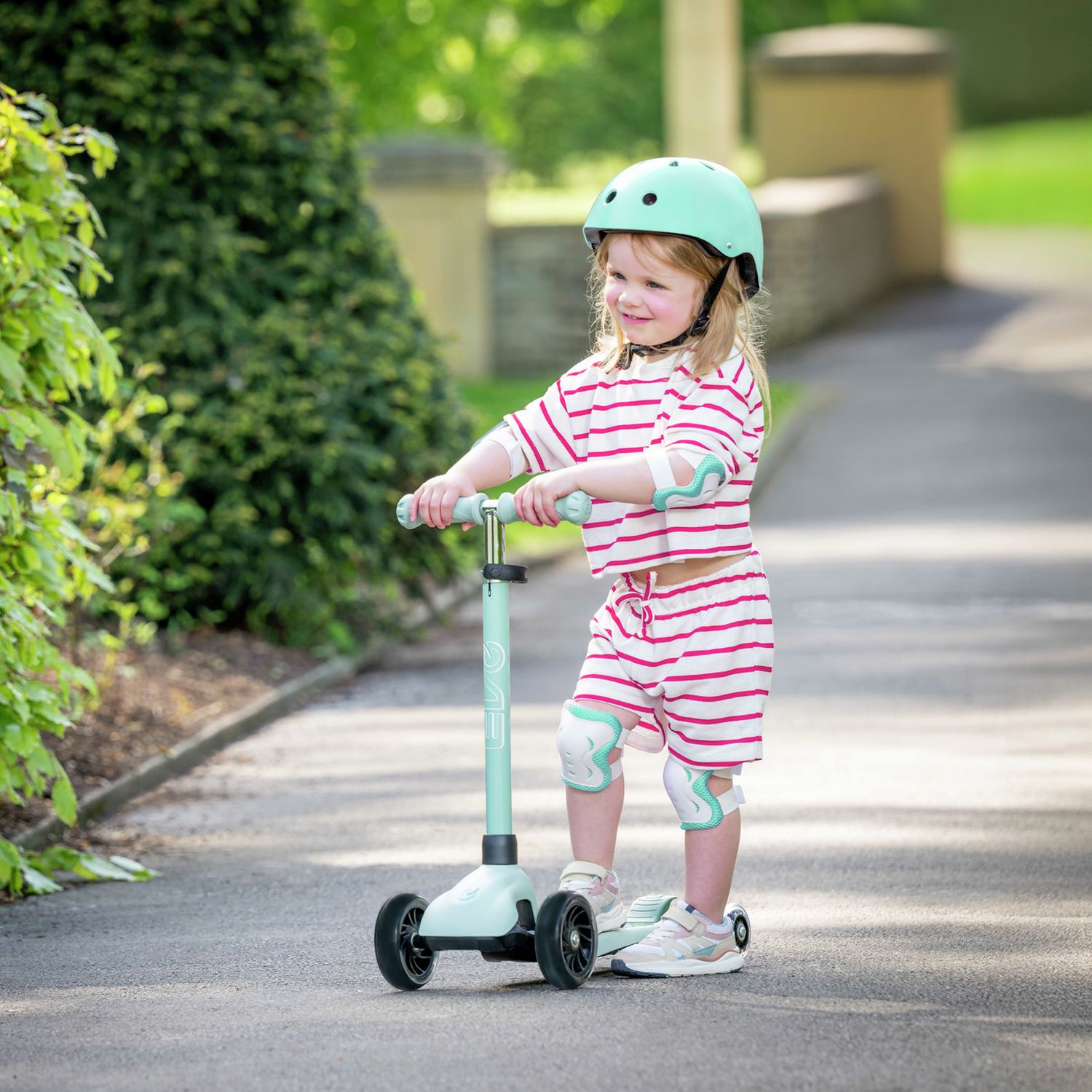 EVO Evolve 4 in 1 scooter (British brand)
