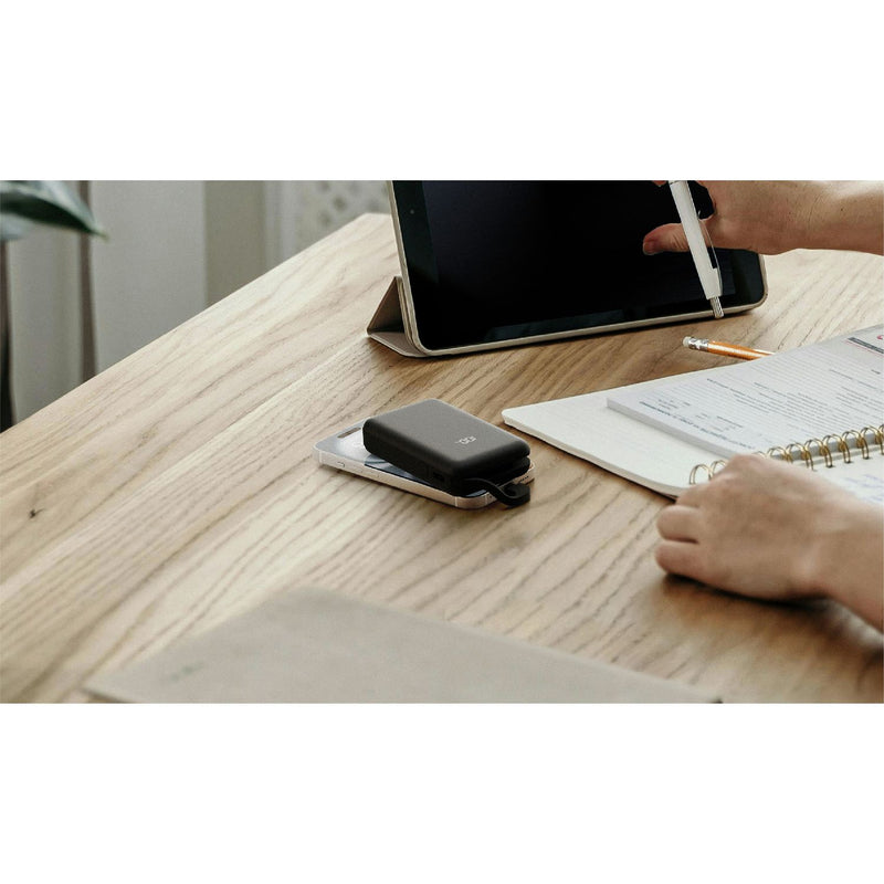 Juice 12000mAh portable power bank black (British brand)