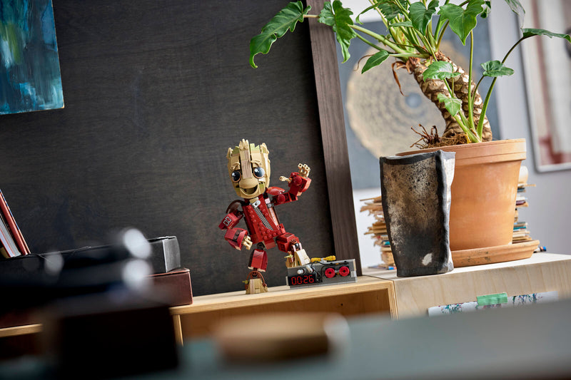 LEGO Ravager Jumpsuit Groot building set 604 pieces (British brand)