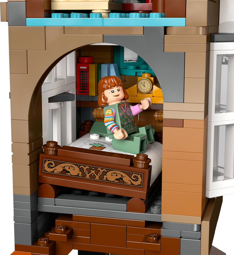 LEGO Harry Potter The Burrow Collectors Edition building set (British brand)