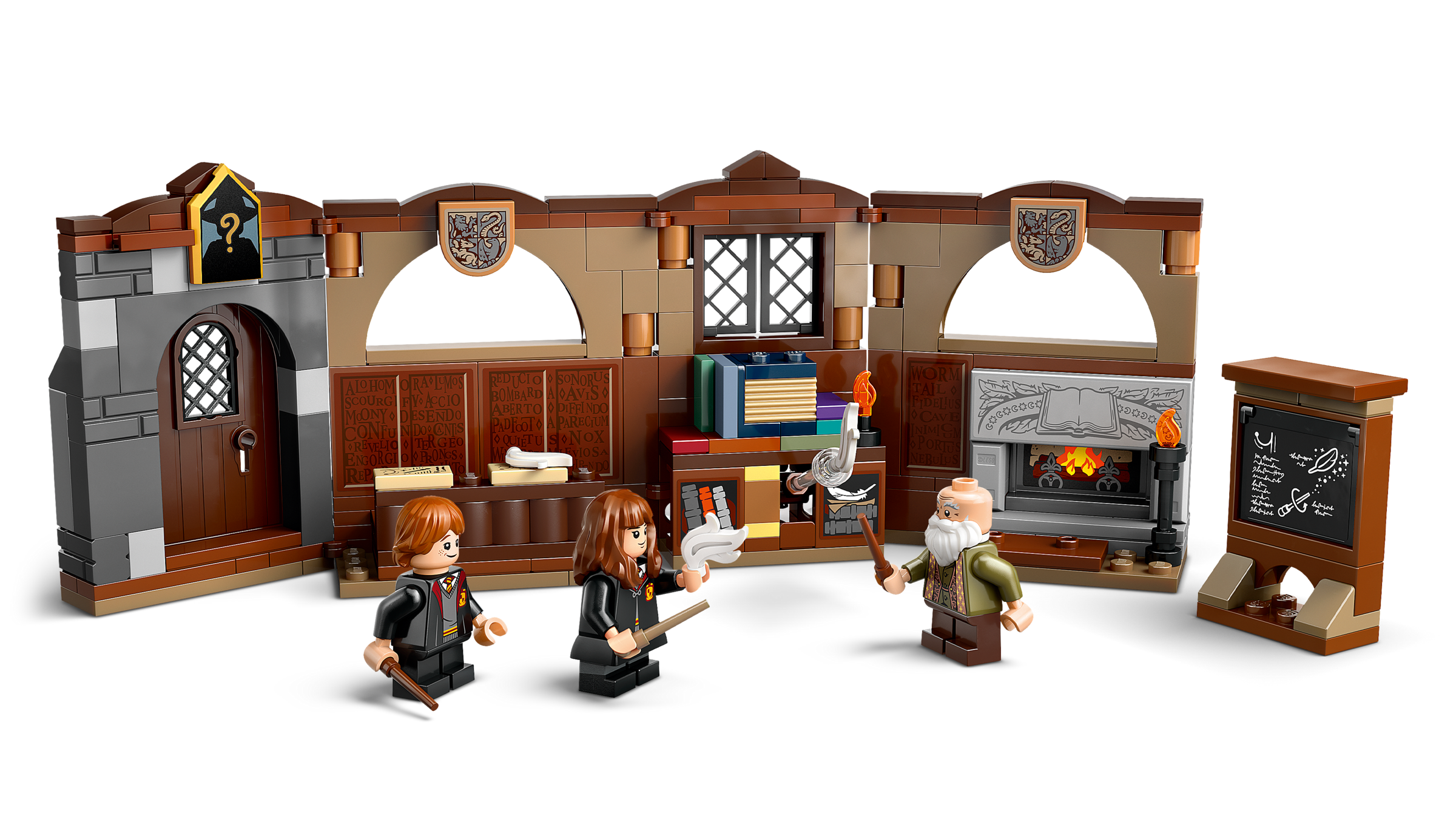 LEGO Hogwarts Castle Charms Class building set 204 pieces, UK version