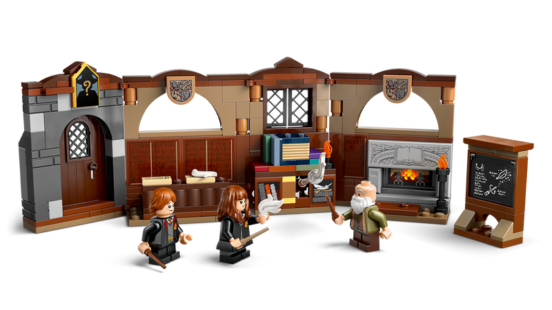 LEGO Hogwarts Castle Charms Class building set 204 pieces, UK version