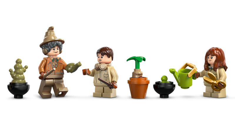 LEGO Hogwarts Herbology Class 390 piece set, UK version