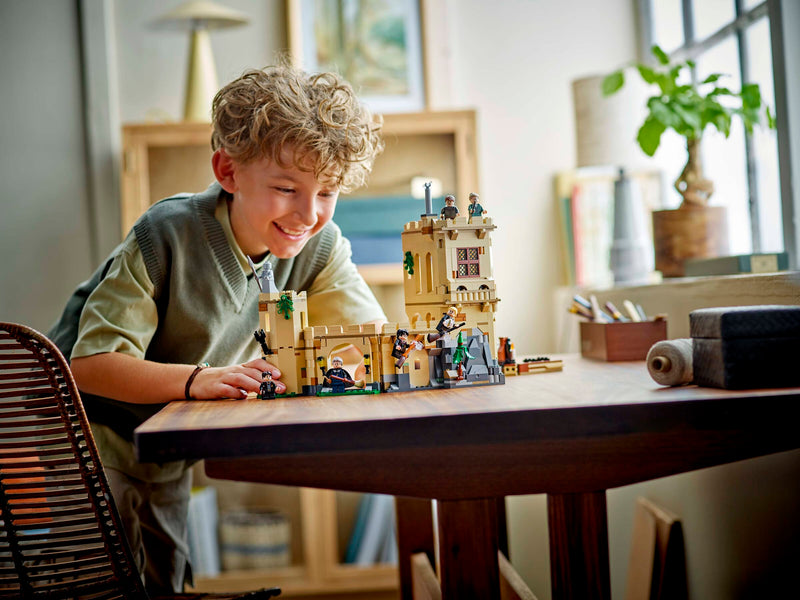 LEGO Hogwarts Castle 651 Pieces, UK version