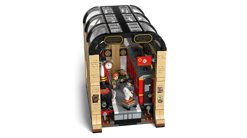 LEGO Harry Potter Book Nook Hogwarts Express - British product