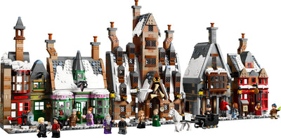 مجموعة بناء Hogsmeade Village من LEGO Harry Potter، نسخة المقتنين، 3228 قطعة من Lego - اشترِ عبر الإنترنت من McGrocer