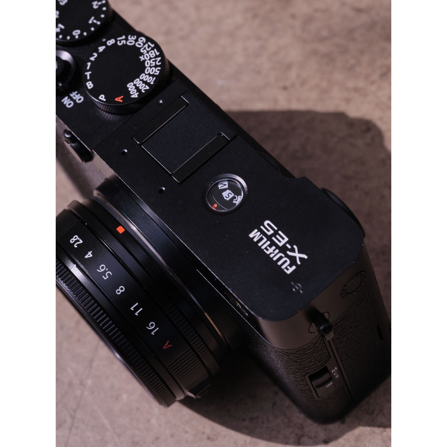 Fujifilm X-E5 mirrorless camera with XF23mm lens, black, UK version