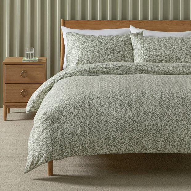 Argos Home soft green floral bedding set single, imported from the UK