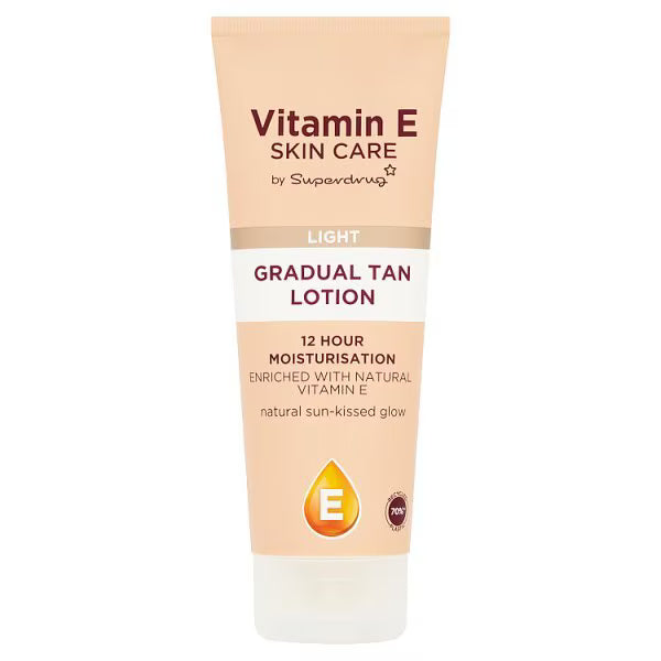Vitamin E Gradual Tan Light Tanning Lotion 200ml (British brand)