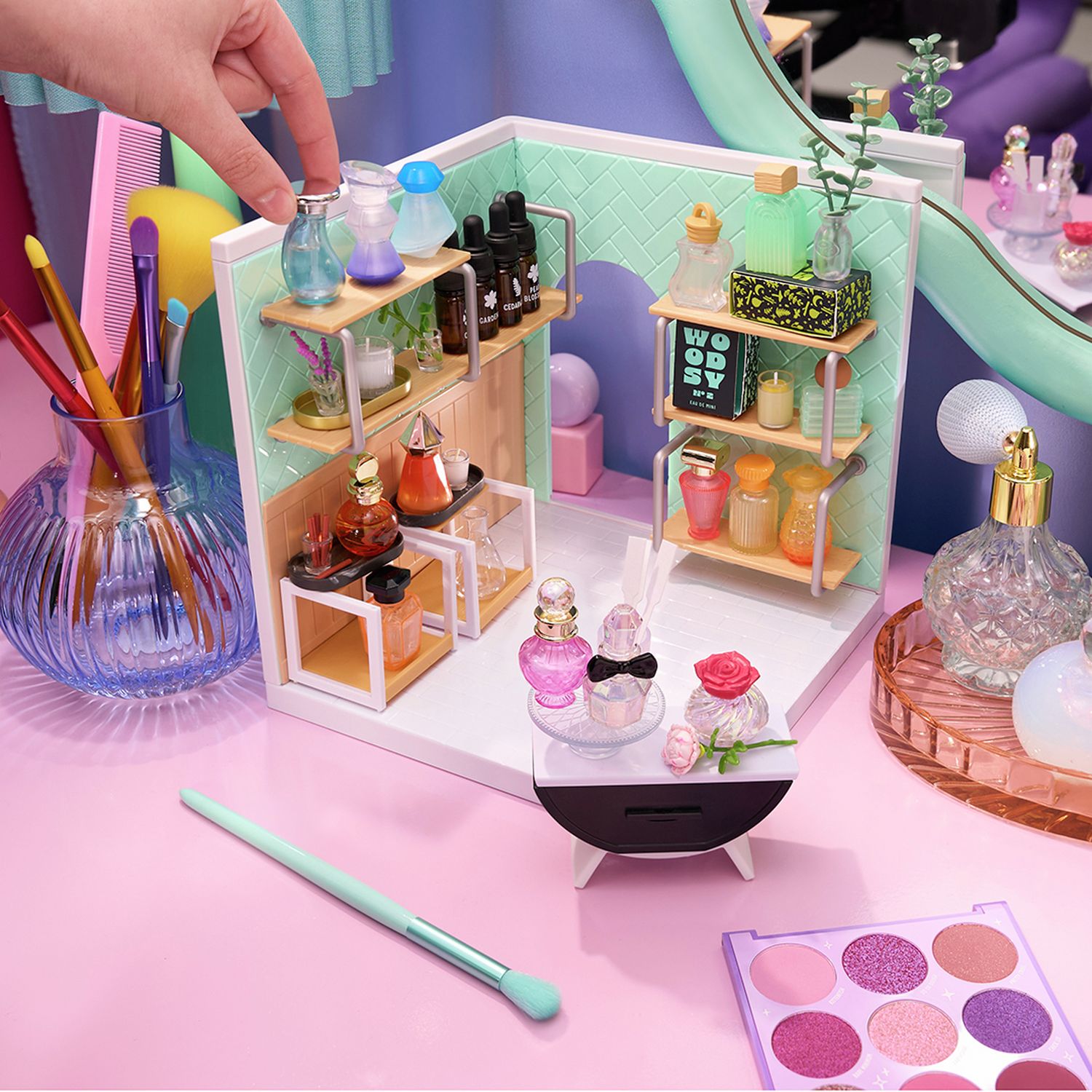 MGA Miniverse Make It Mini Fragrances craft set - British product