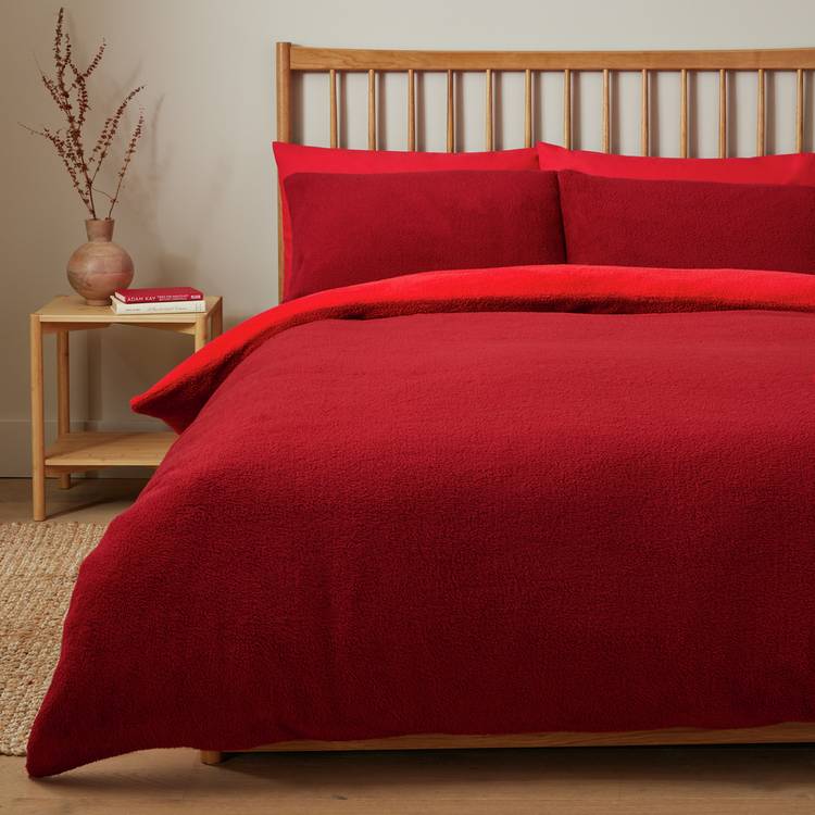 Argos Home red fleece bedding set for single beds (British brand)