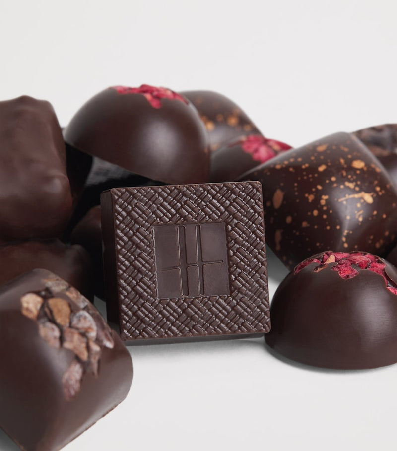 Harrods dark chocolate 15-piece collection with raspberry, caramel, and orange flavours 125g, UK version