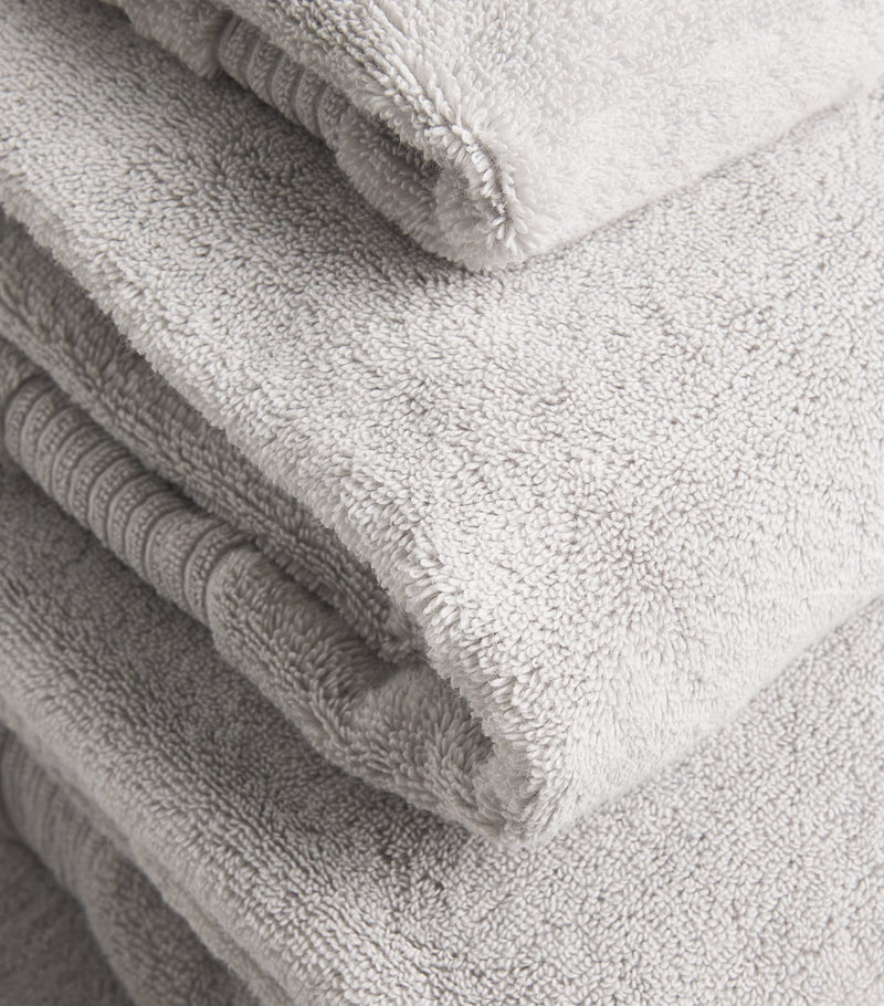Harrods of London organic cotton bath towel 70cm x 140cm, UK version