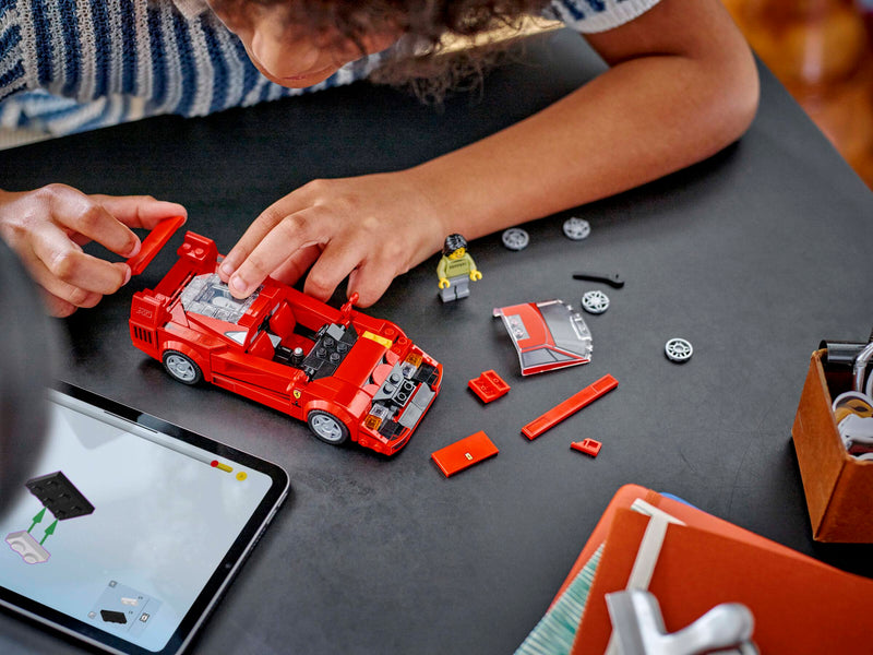 LEGO Speed Champions Ferrari F40 Supercar toy car 318 pieces - British product