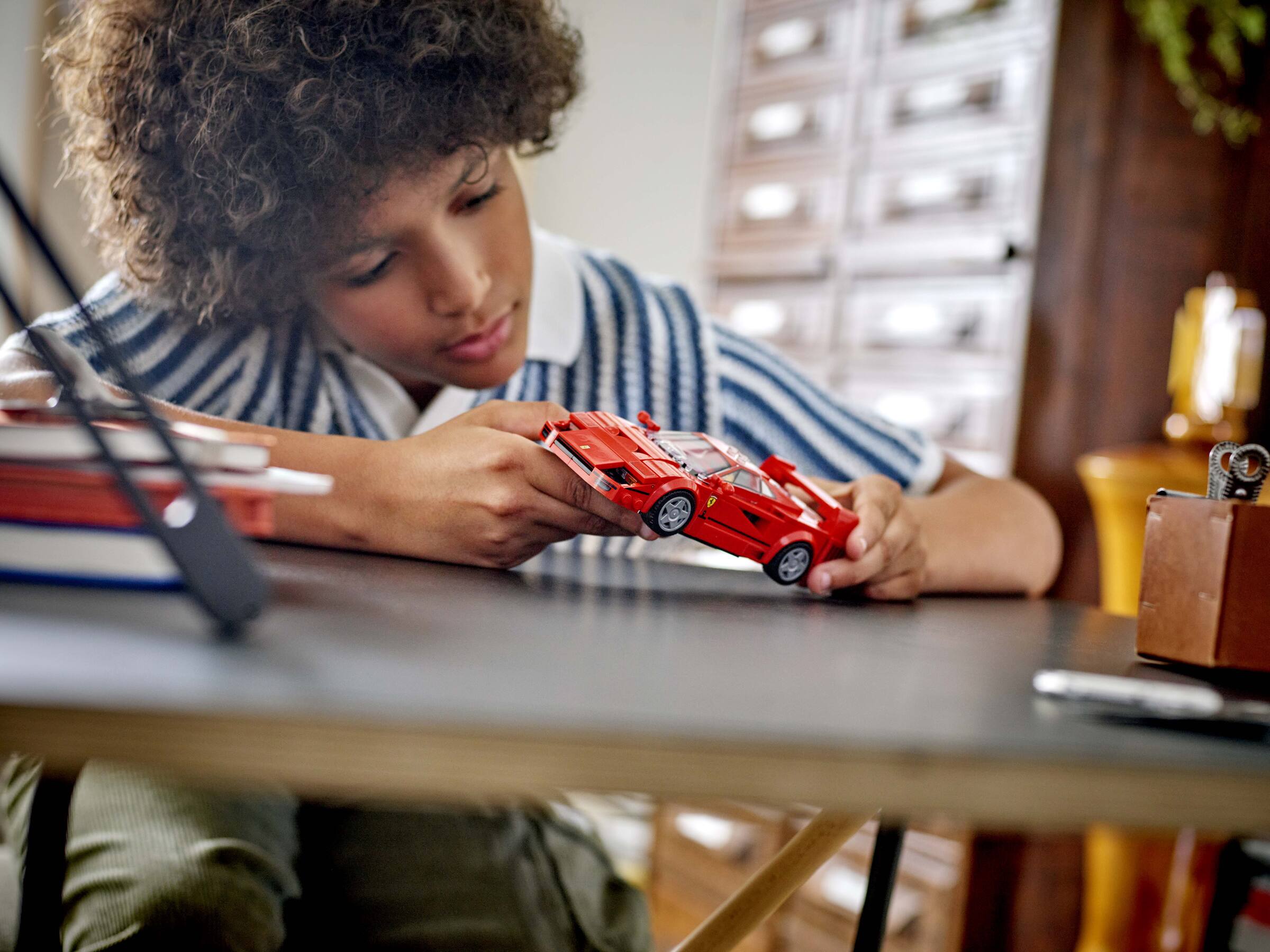 LEGO Speed Champions Ferrari F40 Supercar toy car 318 pieces - British product