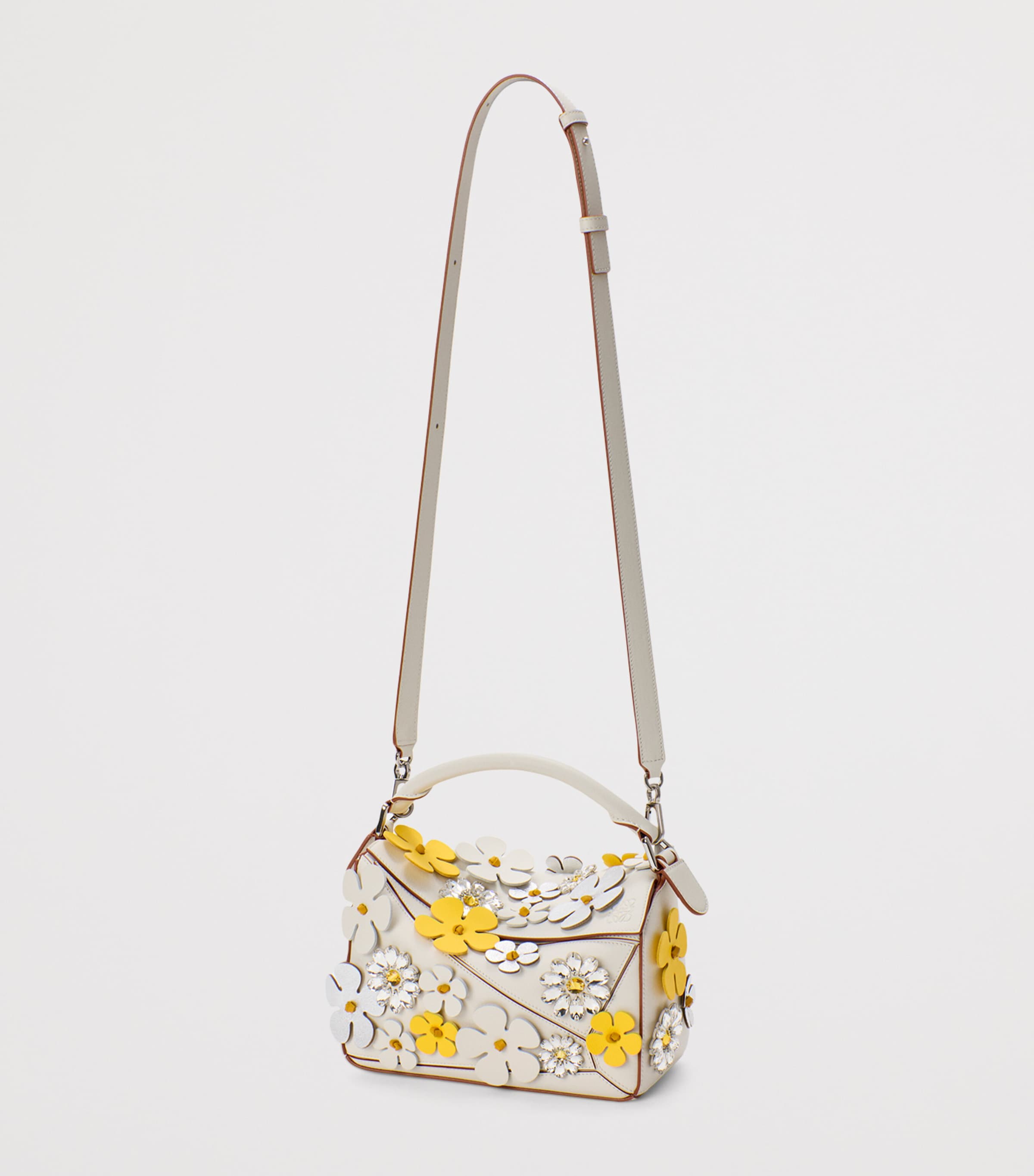 LOEWE Puzzle Tasche kleine Gänseblümchen-verziert - Britisches Produkt