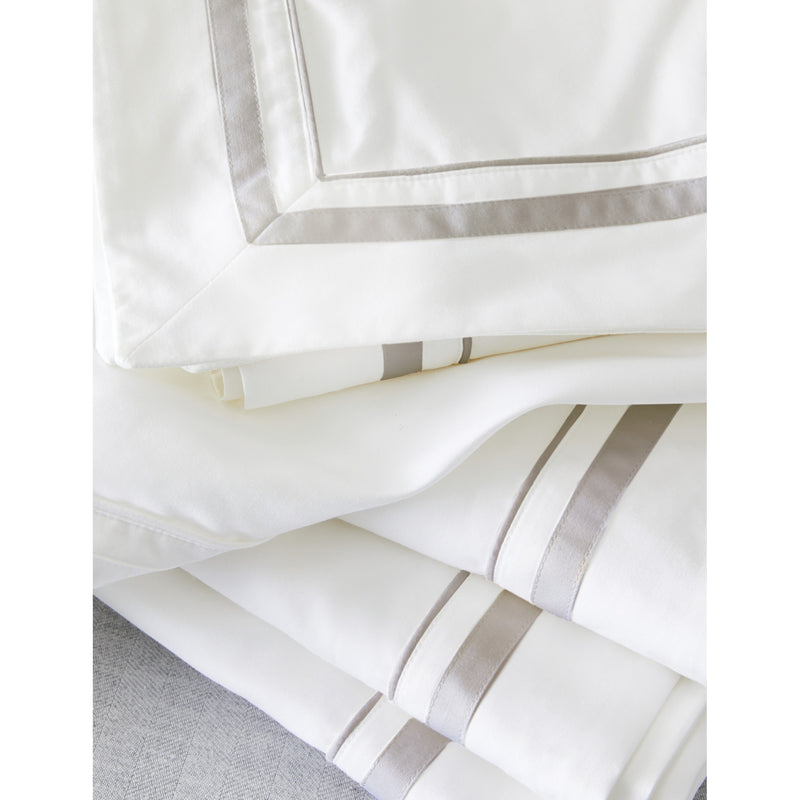 The White Company Cavendish emperor flat sheet 320x290cm - British product