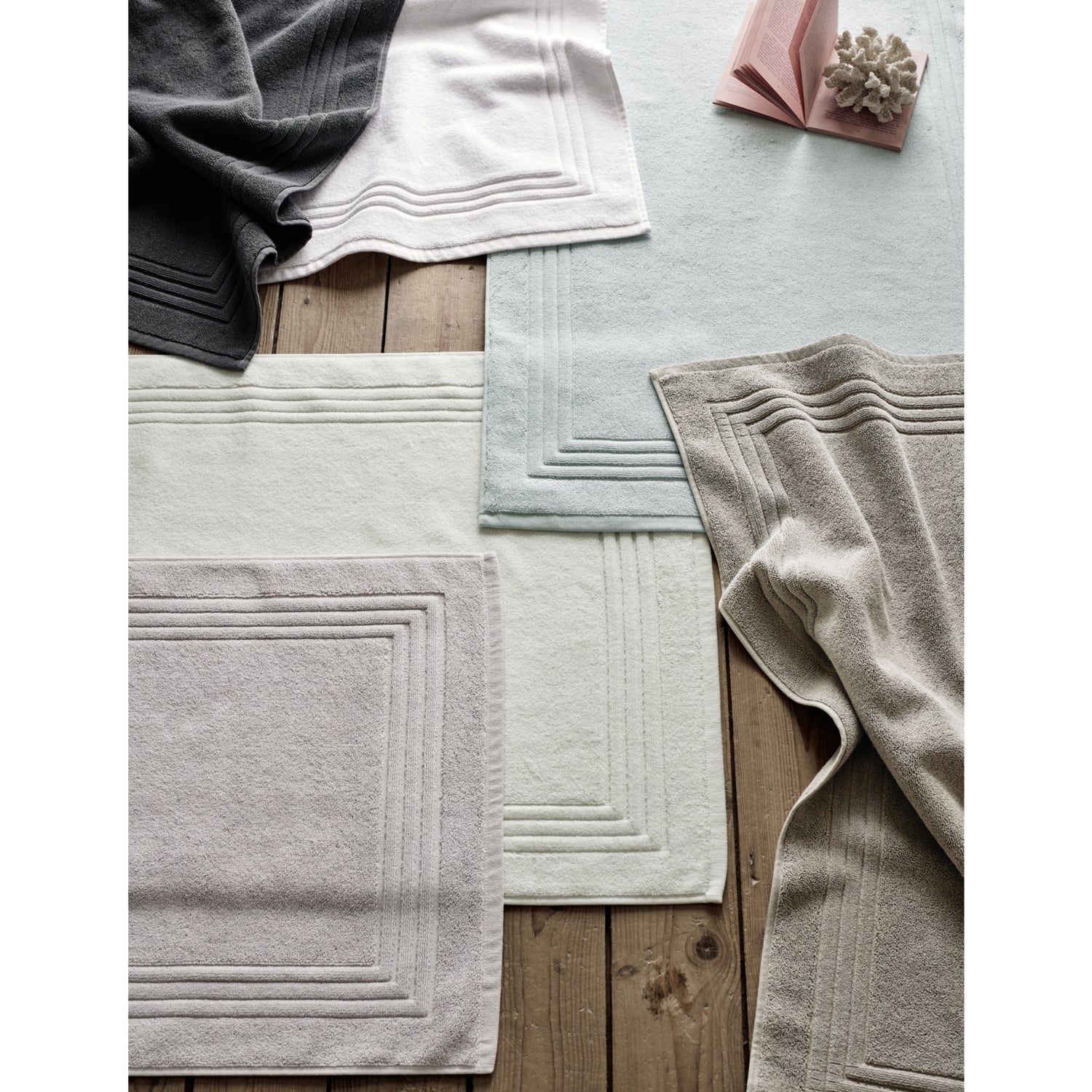 The White Company Egyptian cotton bathmat 90x60cm - British product