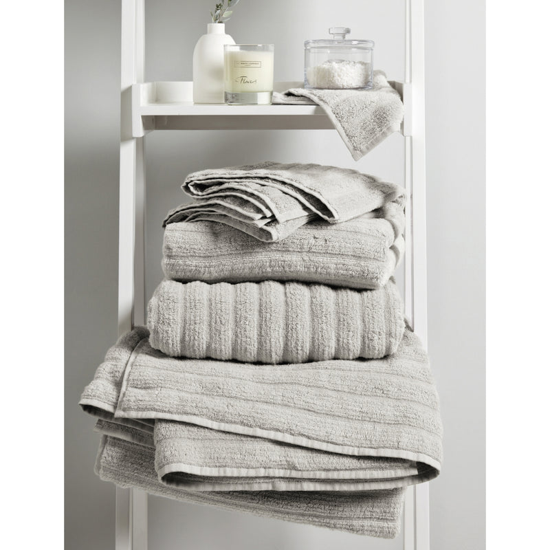 The White Company hydrocotton ribbed face cloth 30cm, UK version