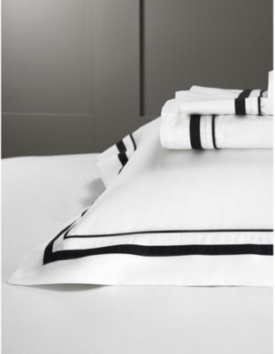 The White Company Cavendish flat sheet emperor 320x290cm, imported from the UK