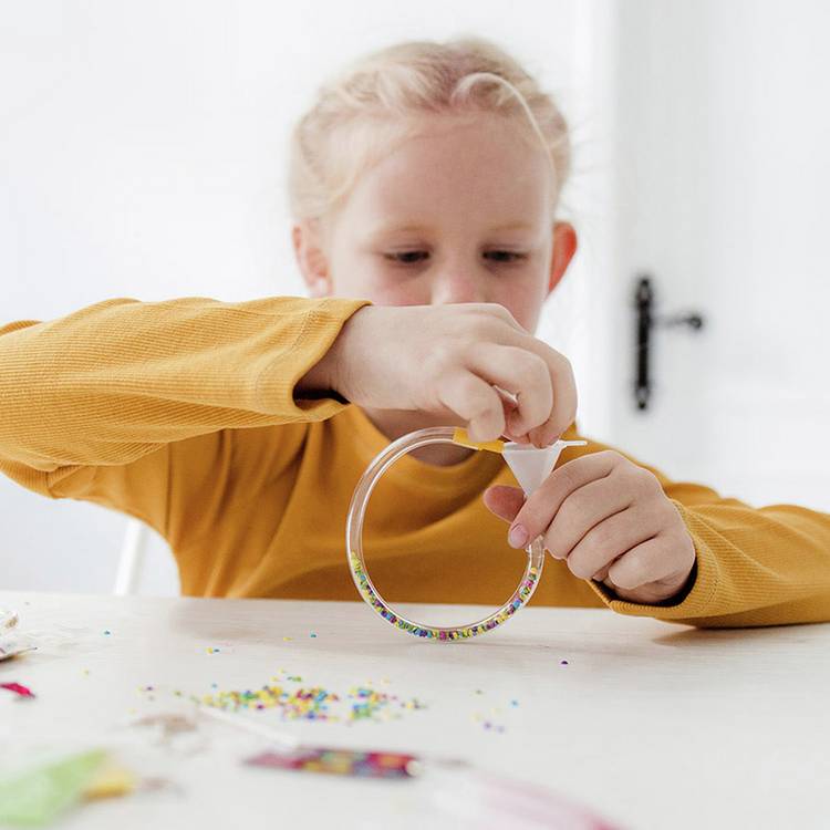 Totum Glitter Tube Bracelets craft set, UK version
