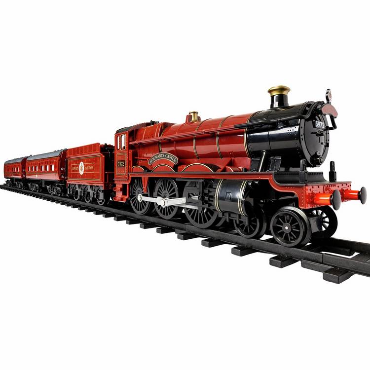 Lionel Hogwarts remote controlled train set 37 pieces, imported from the UK