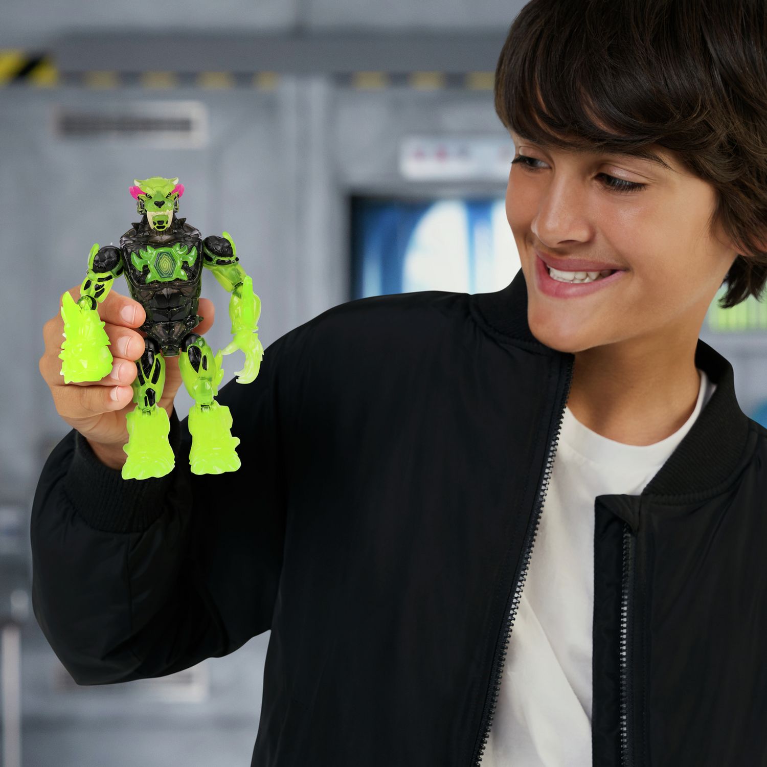 MrBeast Lab Rock Panther action figure 14cm, UK version