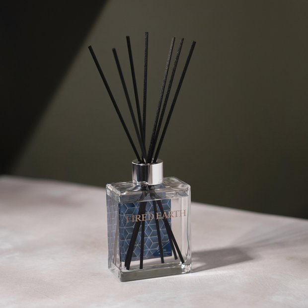 Fired Earth reed diffuser Assam & White Cedar 180ml (British brand)