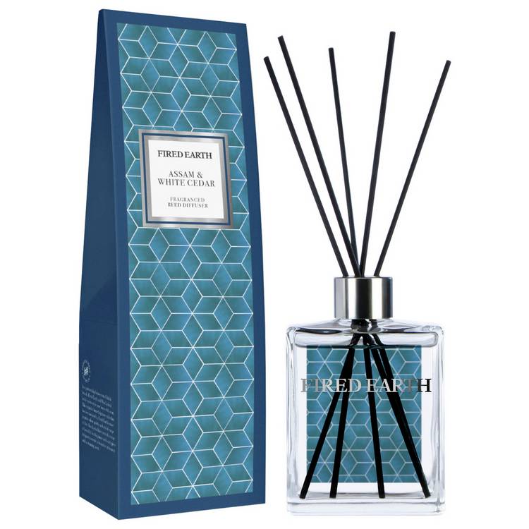 Fired Earth reed diffuser Assam & White Cedar 180ml (British brand)