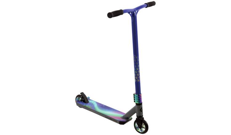 Stunted Flare stunt scooter with aluminium deck and neochrome details (British brand)