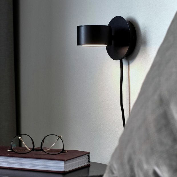 Nordlux Clyde adjustable wall light black, UK version