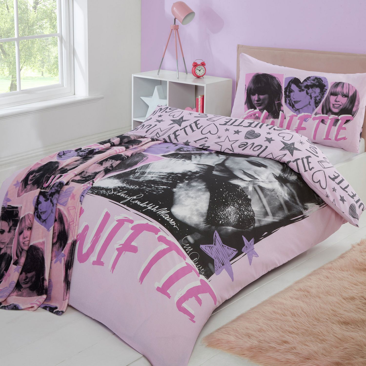 Celebrity Icons Taylor Swift single duvet set (British brand)
