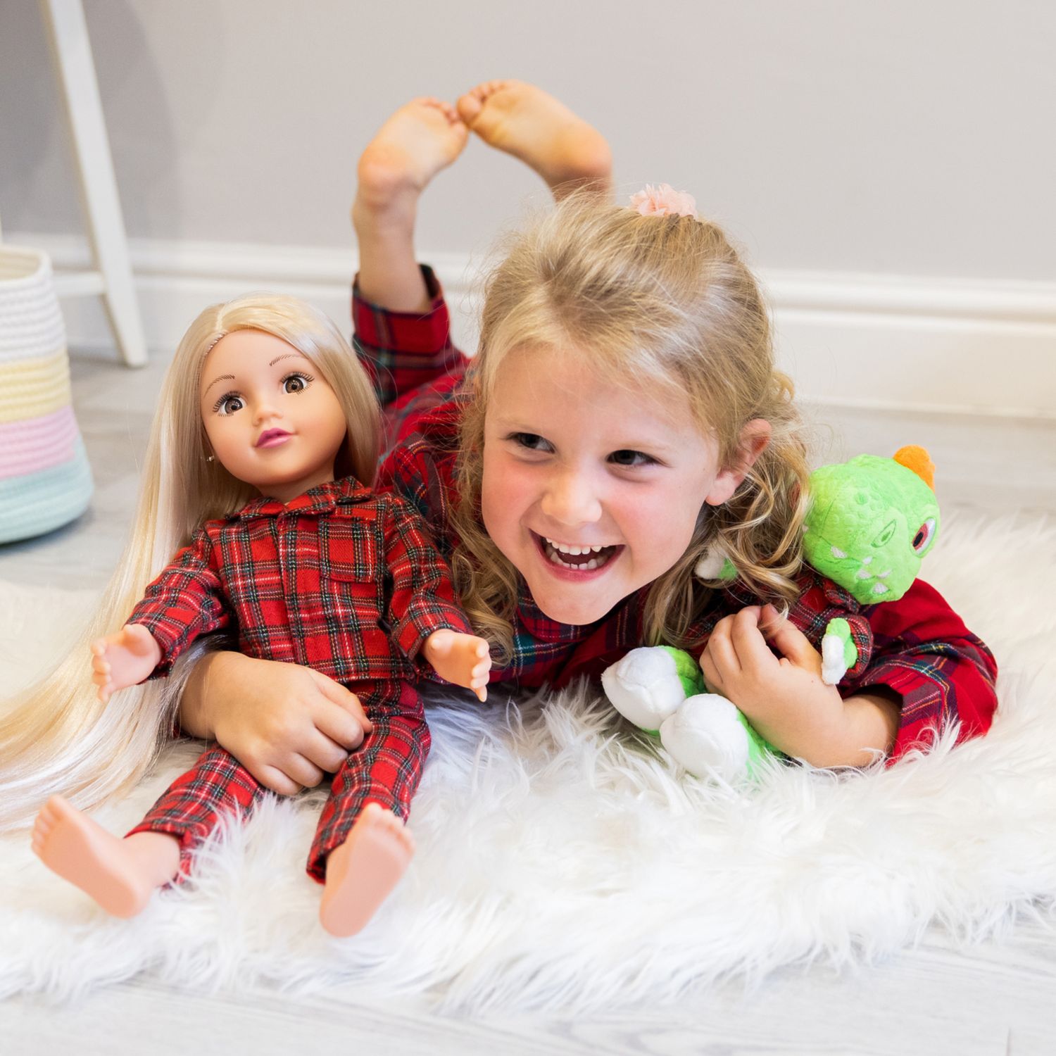 DesignAfriend Connie and Trevor 18 inch doll and dinosaur gift set - British product