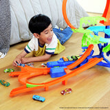 Hot Wheels stunt track playset with motorised booster and toy car (British brand)