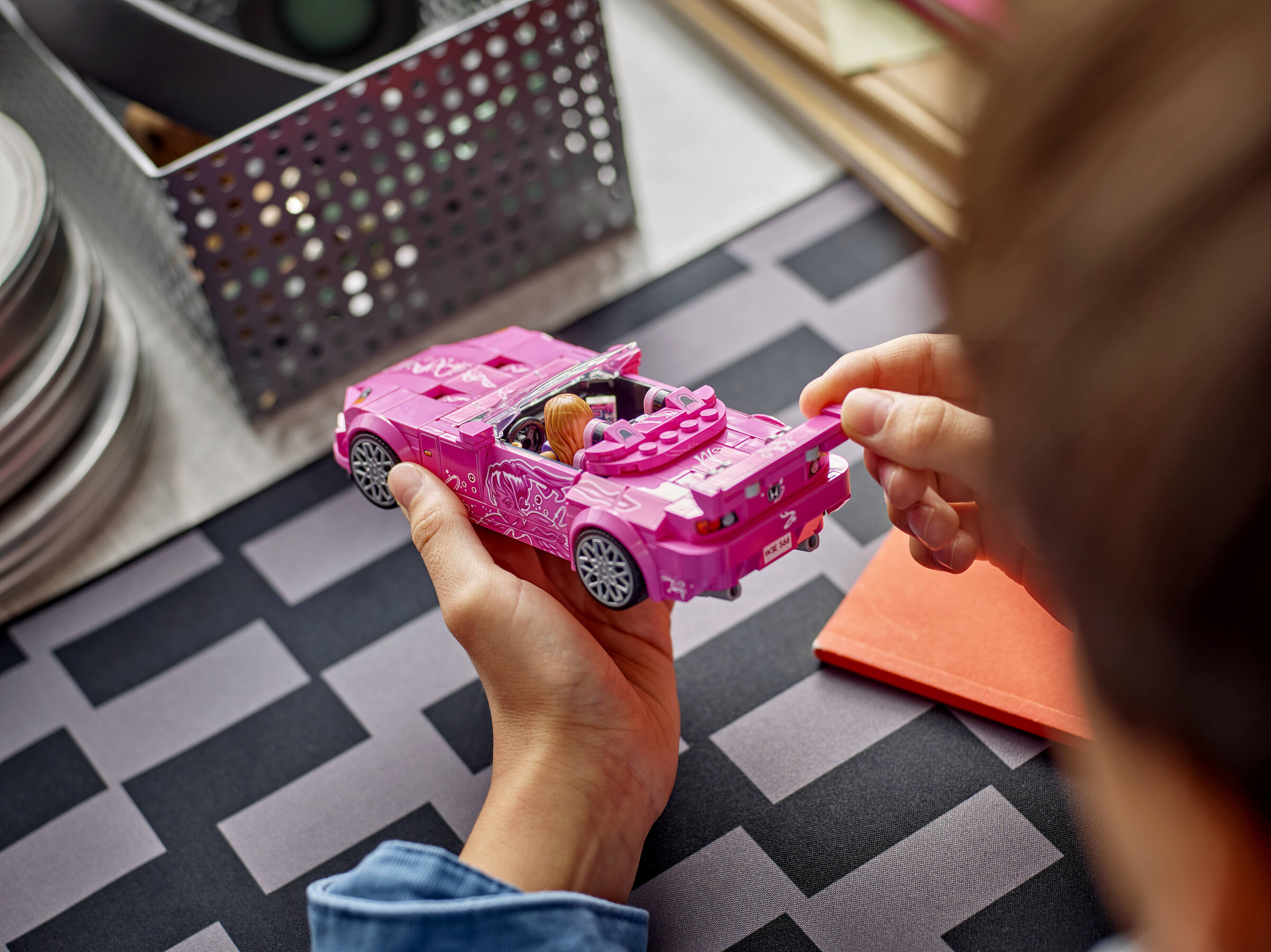 Lego Speed Champions Honda S2000 2 Fast 2 Furious pink car 300 pcs, UK version